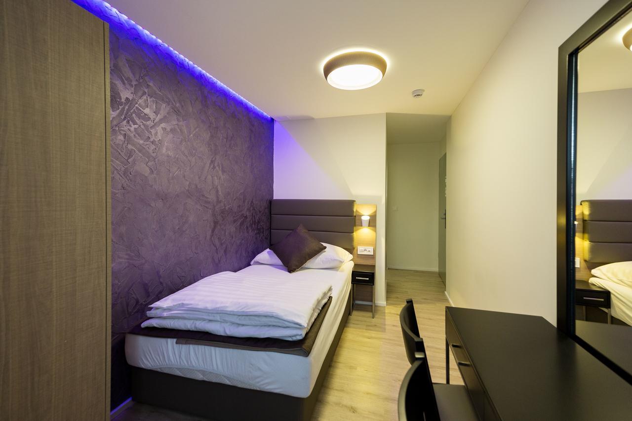 Hotel Sleep & Go Self-Check-In Zürich Zimmer foto